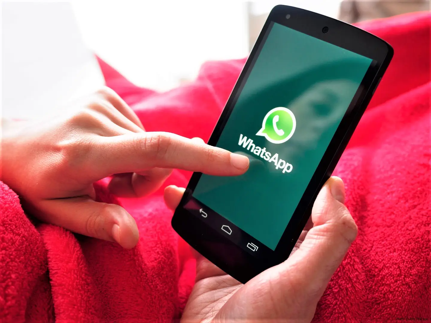 whatsapp中文官方下载-WhatsApp 中文官方下载教程：轻松搞定通讯神器